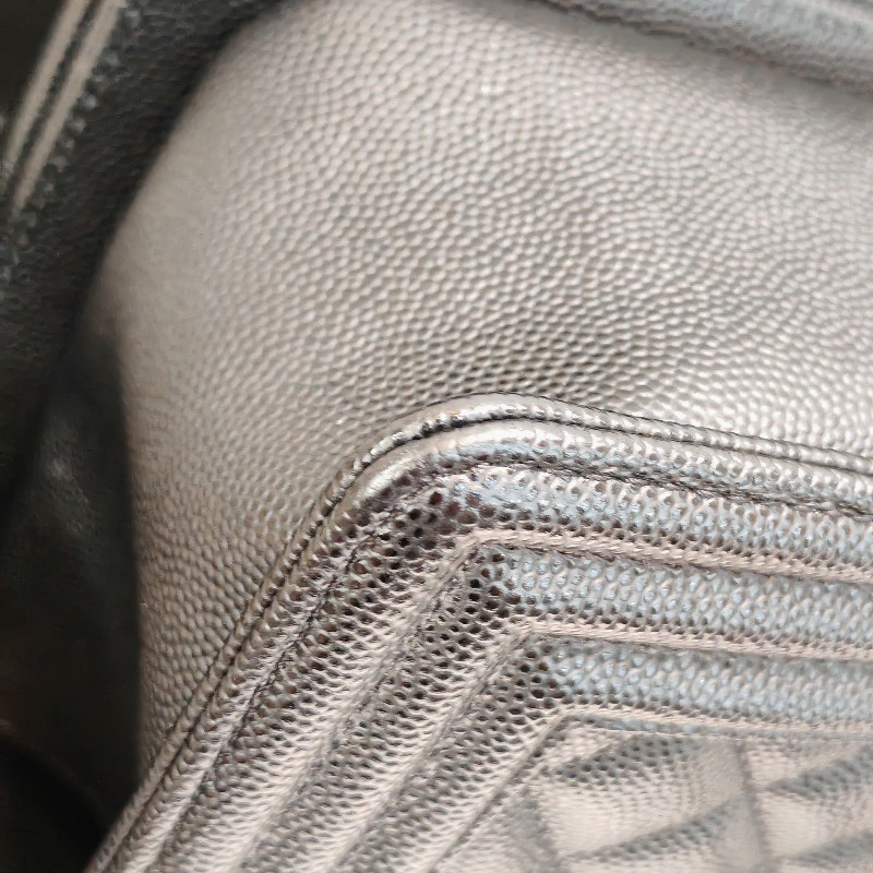 Chanel medium boy 
荔枝牛皮銀扣-10