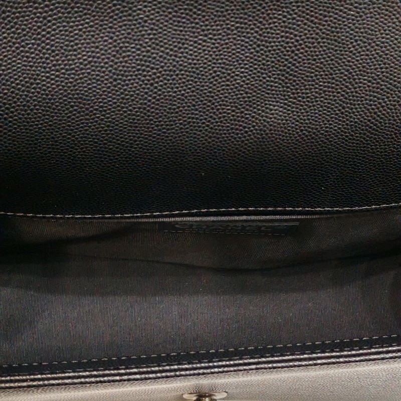 Chanel medium boy 
荔枝牛皮銀扣-12