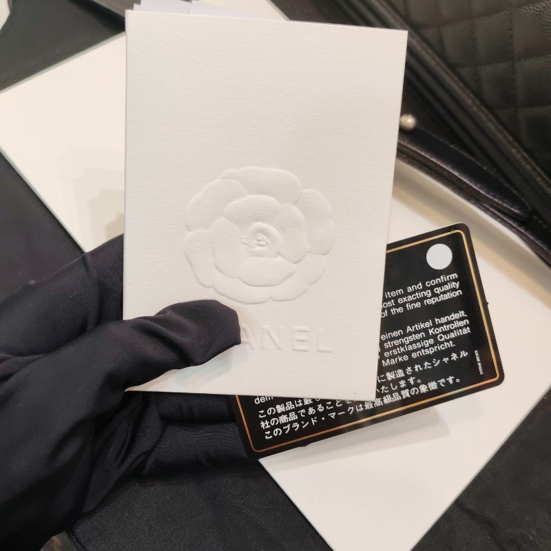 Chanel medium boy 
荔枝牛皮銀扣-23