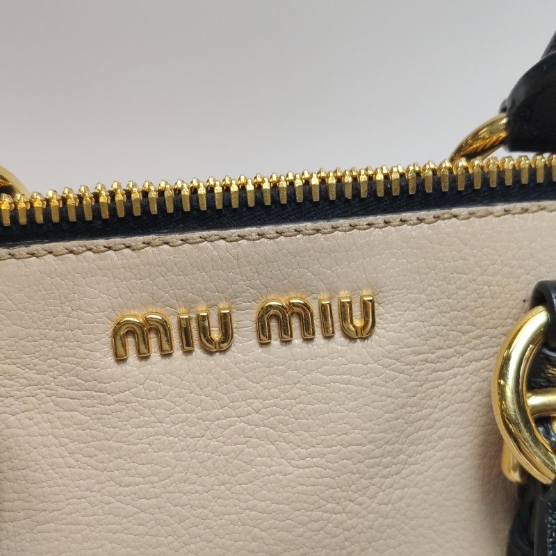 Miu Miu 羊皮 拼色 字母 Logo 斜背包 單肩包-17