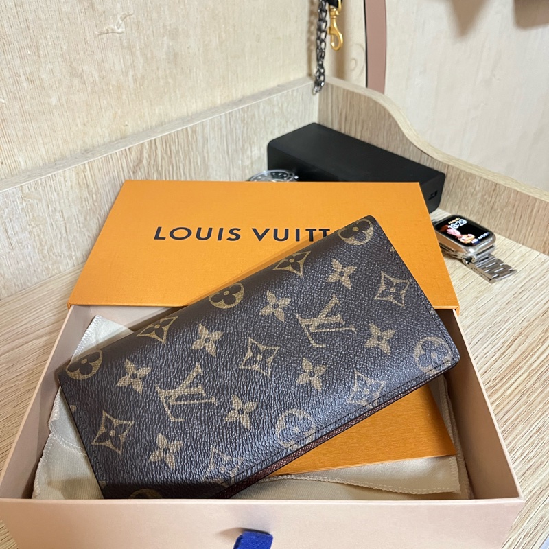 LV男長皮夾-8