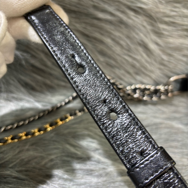 CHANEL A91810 gabrielle HOBO 20公分 缺貨款 黑色 藍色 雙色 撞色 流浪包 斜背包 肩背包 側背包-41