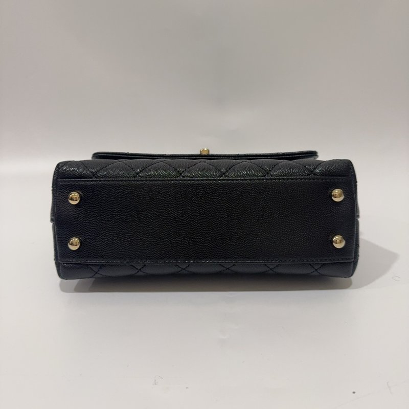 Chanel黑色金釦菱格紋荔枝皮小號CoCo Handle/A92990-7