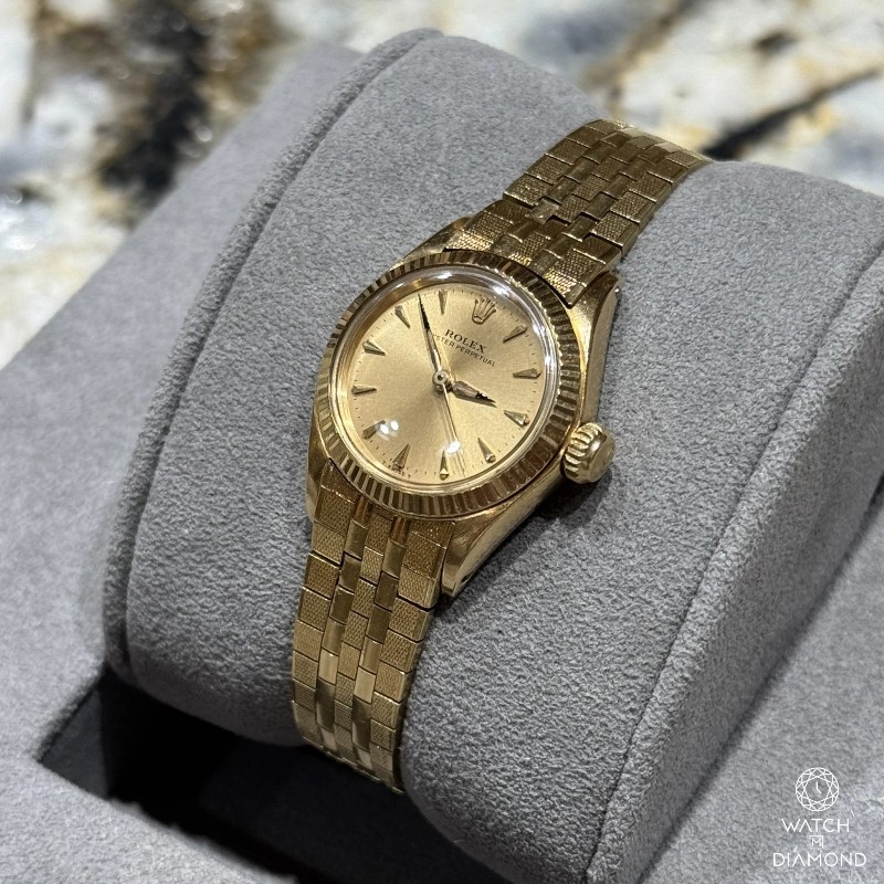 8成新 二手 Rolex
Oyster Perpetual 26
REF. 6619-2