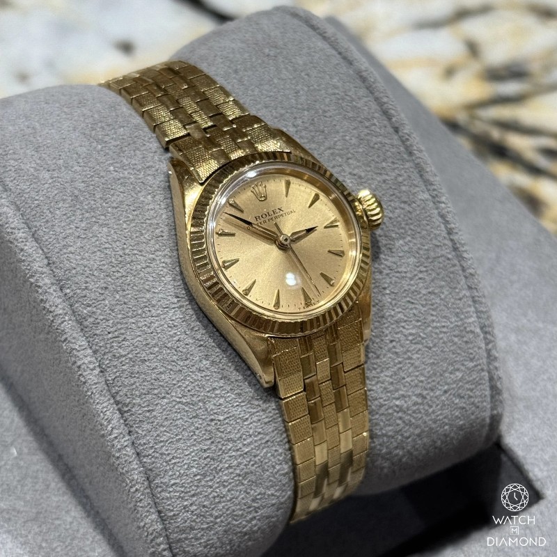 8成新 二手 Rolex
Oyster Perpetual 26
REF. 6619-3