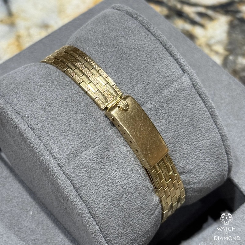 8成新 二手 Rolex
Oyster Perpetual 26
REF. 6619-4