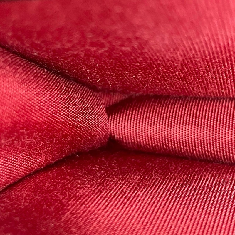 Chanel 迷你斜揹小羊皮手袋-15