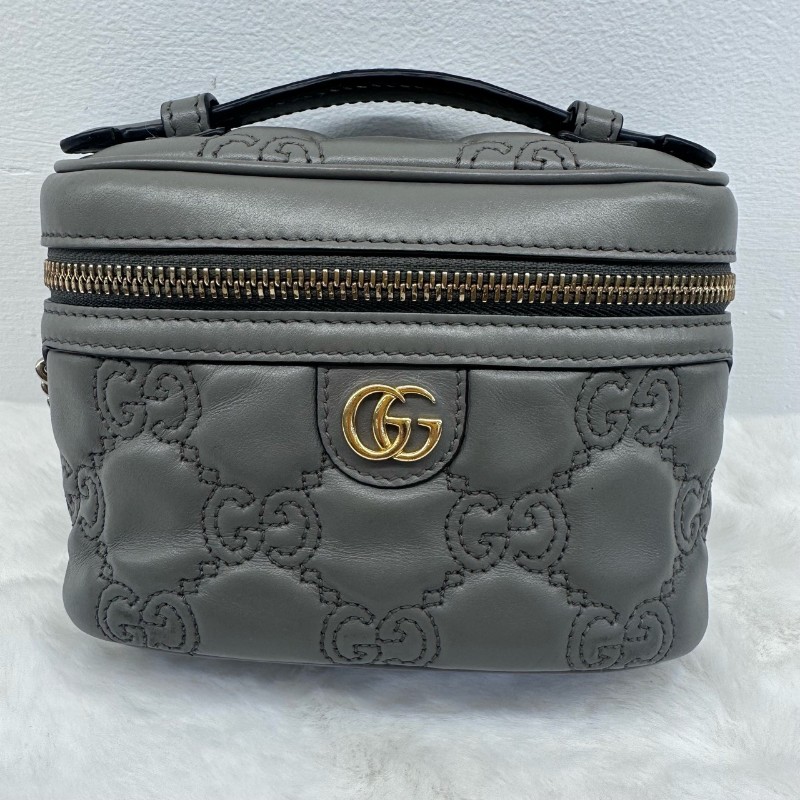 GUCCI古馳GG Matelassé化妝包迷你手提包女士肩背包斜挎包小盒子 有塵袋-1