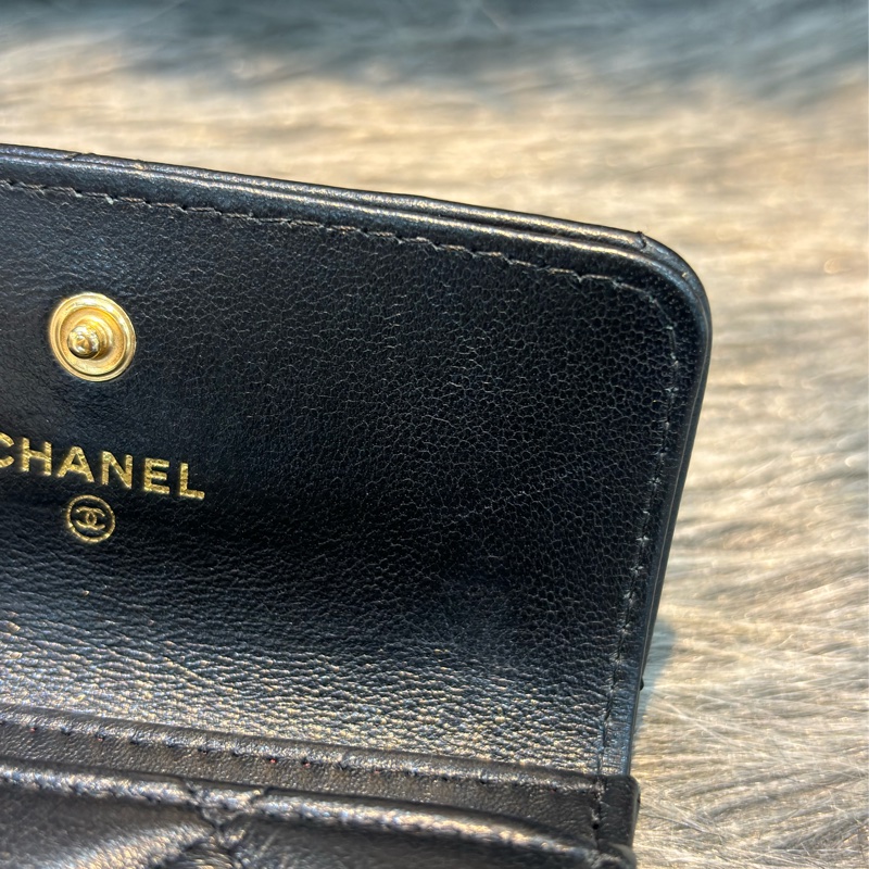 CHANEL AP1790 19 黑色羊皮金釦 短夾 零錢包 信用卡夾 錢包 名片夾-16
