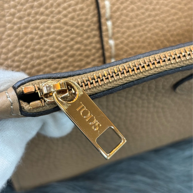 TODS DI BAG 奶茶色荔枝皮 手提包肩背包斜背包2用包保齡球包波士頓包-28