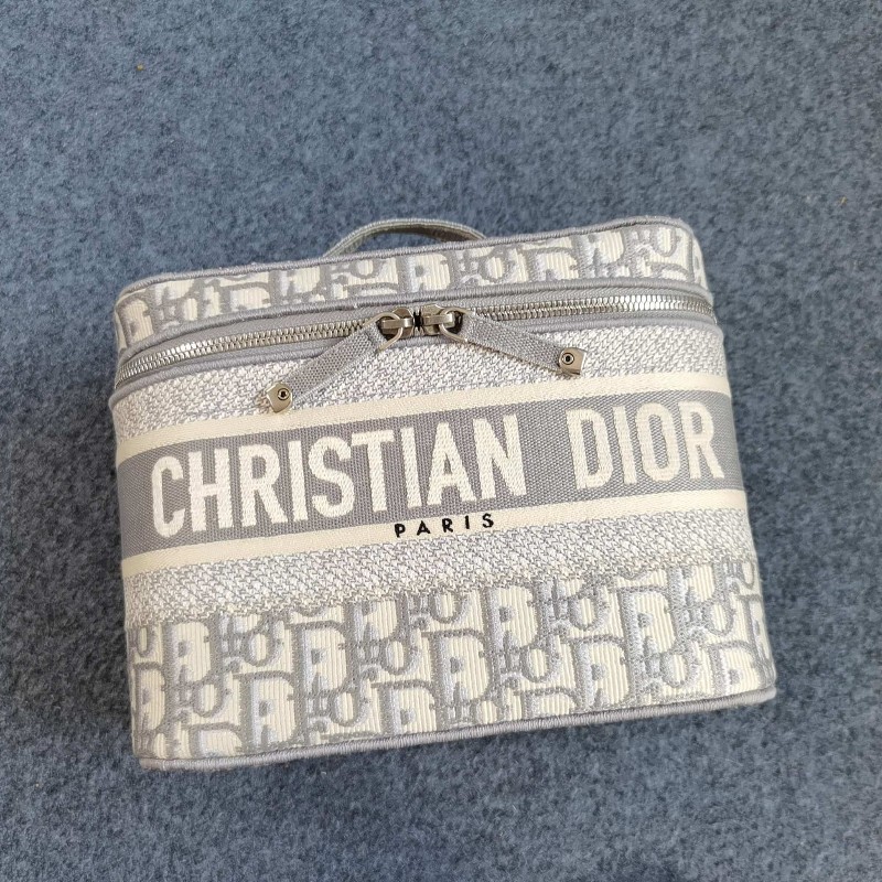 超新⭐DIOR迪奧 DiorTravel Oblique刺繡經典老花滿印 滌綸 洗漱包收納包手提包單肩包斜挎包化妝包 女款 灰色-0