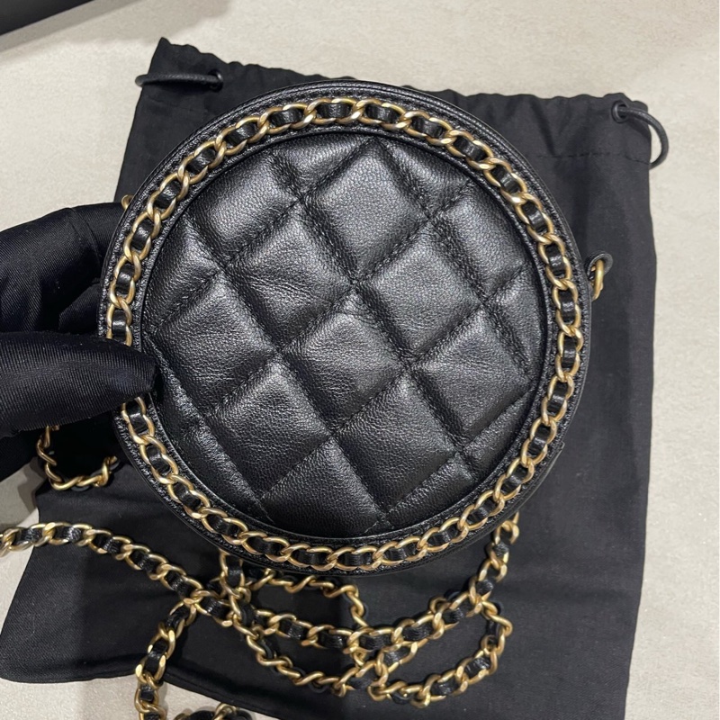 Chanel 羊皮小圓餅 30開  尺寸約12x12x4.5cm 附件：塵袋 卡~-2
