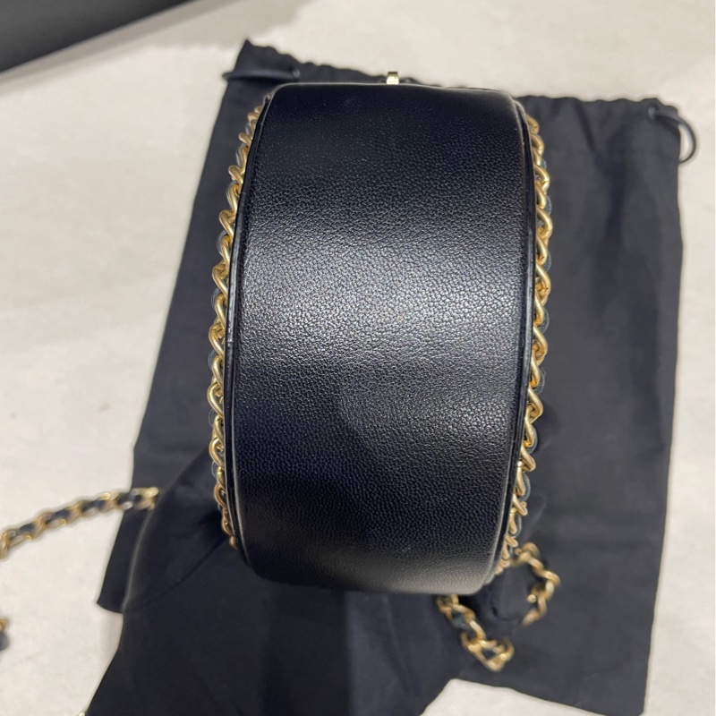 Chanel 羊皮小圓餅 30開  尺寸約12x12x4.5cm 附件：塵袋 卡~-4