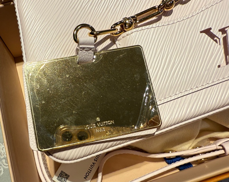 LV 村上隆聯名款櫻花粉限量肩背斜背兩用包-13