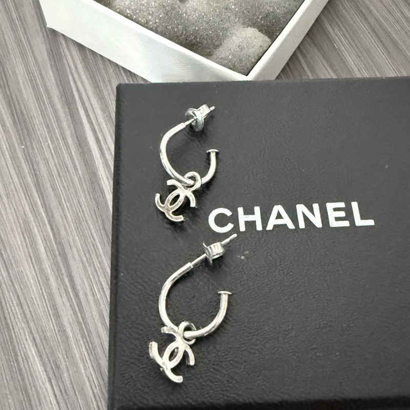 Chanel 香奈兒 中古簡約雙C logo耳環-1