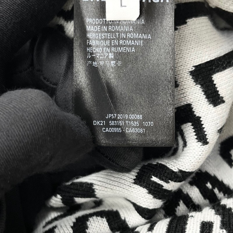 Balenciaga巴黎世家 黑白彈幕滿印字母logo小高領針織毛衣 L碼 男女同款-3