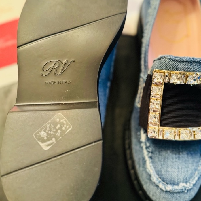 2025 Roger vivid 鑽扣藍色牛仔、單寧樂福鞋、休閒鞋 * 35 1/2-16