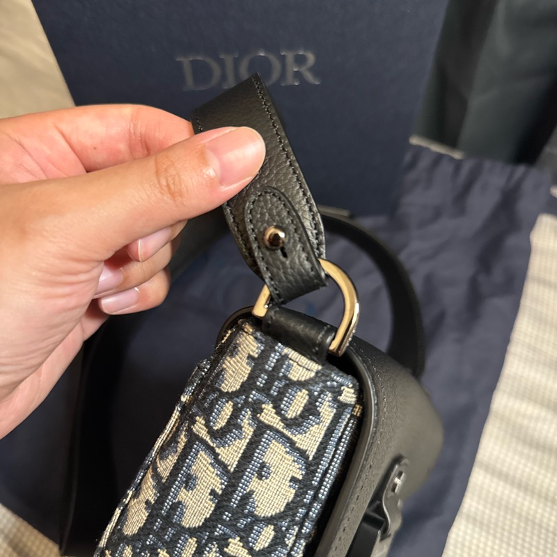 Dior Saddle Mini 翻蓋郵差包-12