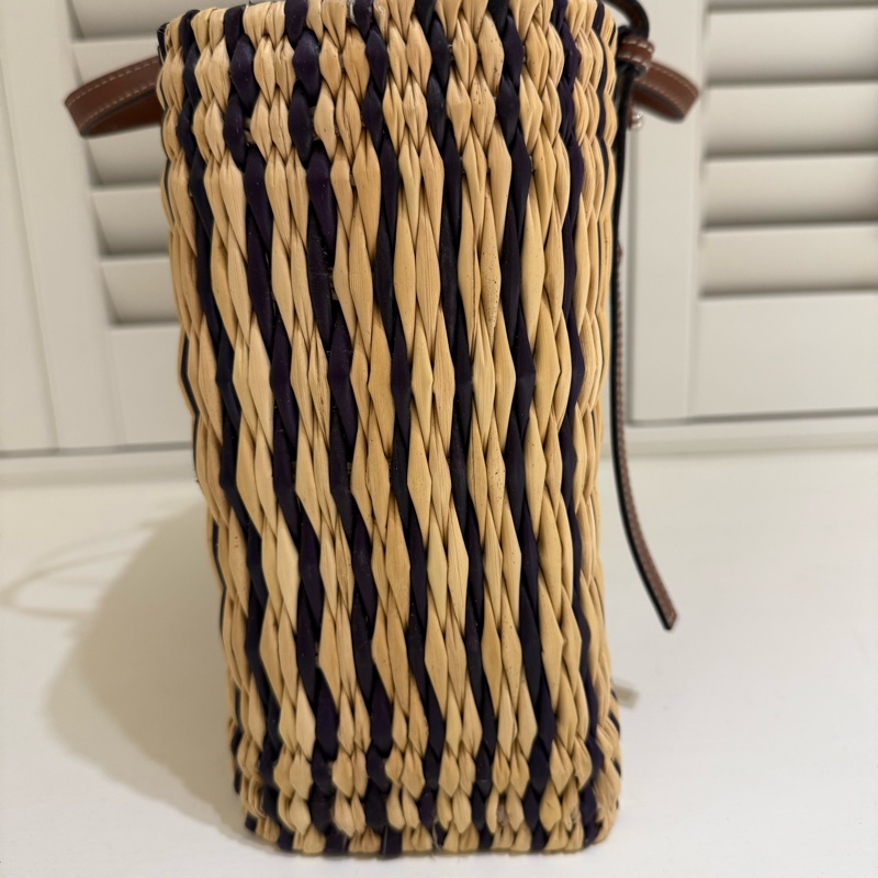 Loewe雙色手工編織包9.5成新-1