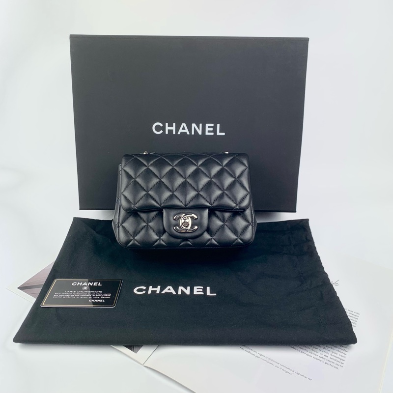 ◻️Chanel羊皮黑銀方胖子-0