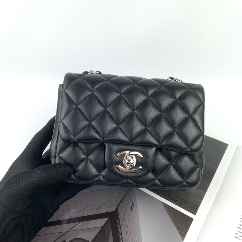 ◻️Chanel羊皮黑銀方胖子-1