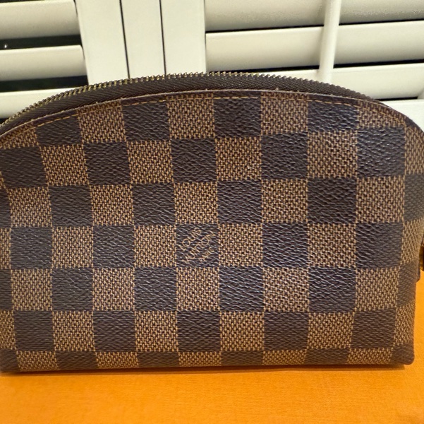 LV化妝包9.5成新-6