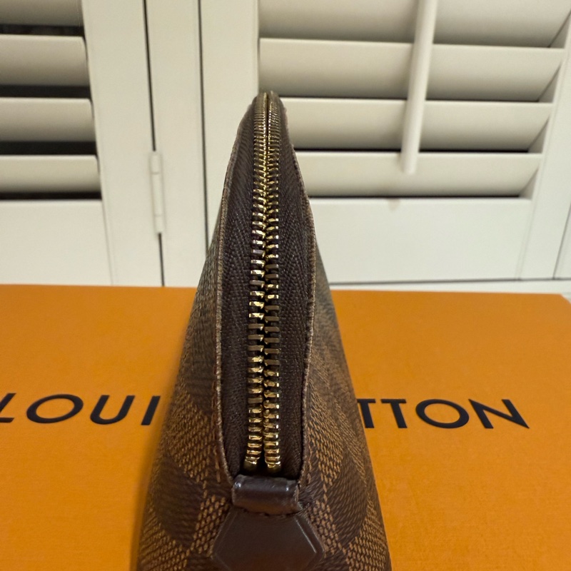 LV化妝包9.5成新-10