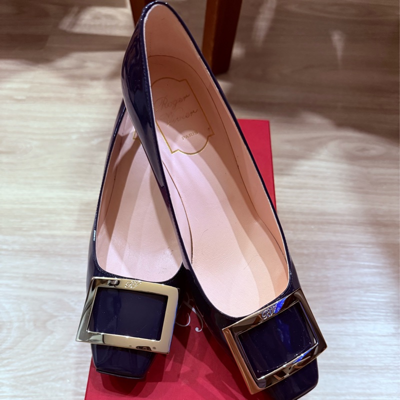 Roger vivier tormpette 喇叭跟漆皮高跟鞋-5