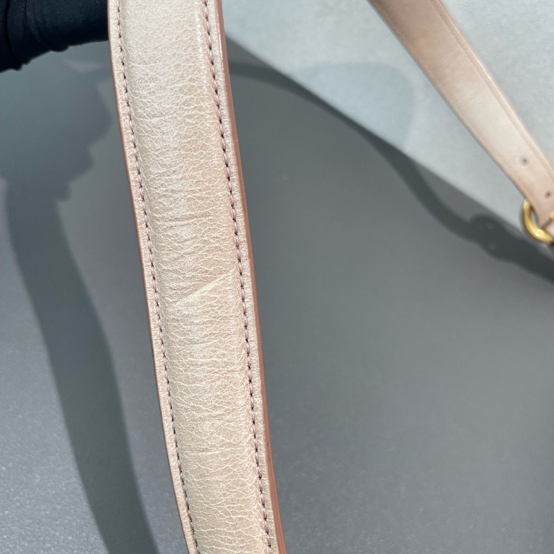 Miumiu全皮皺褶包肉粉色 肩背包斜背包-15