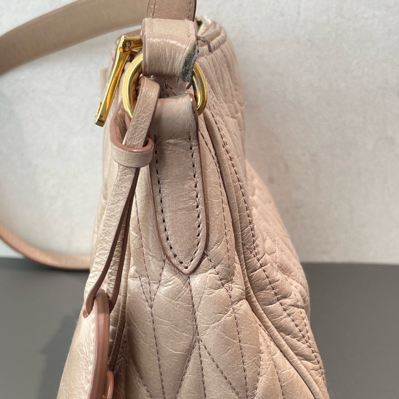 Miumiu全皮皺褶包肉粉色 肩背包斜背包-20