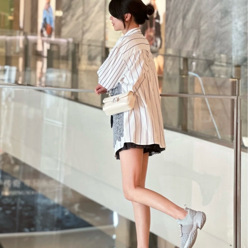 促銷品Roger Vivier Viv Run 水晶鑽方釦 運動鞋 灰色 35 35.5-1