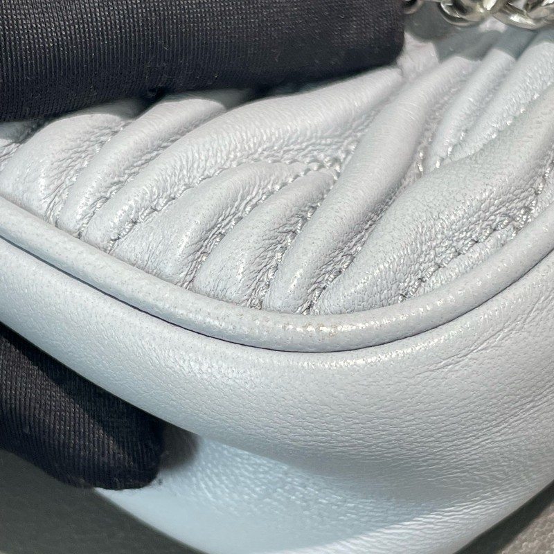 Miumiu Matelassé褶皺可拆卸鏈條拉鍊羊皮 斜挎包單肩包-14