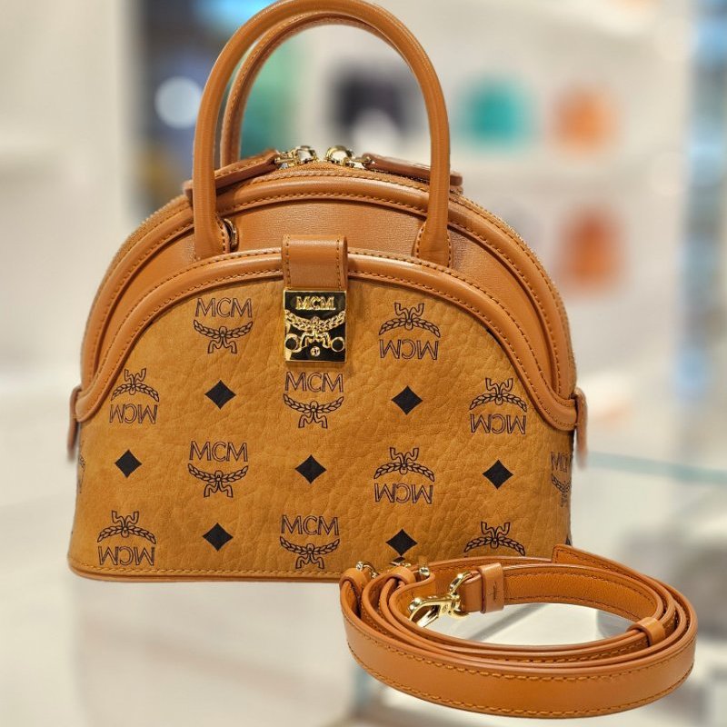 🎉新品好折扣✨MCM Tracy Visetos 弧形拉鍊貝殼包 干邑色-5