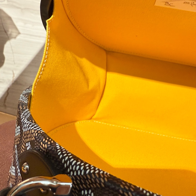 GOYARD ALTO HATBOX TRUNK 黑色圖騰手工繪料斜背手提圓餅包-18