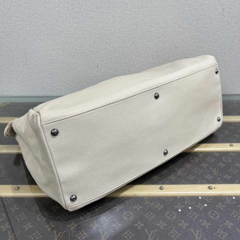 FENDI 大號米色peekaboo手提包 38*32*16 98新配件塵袋-4