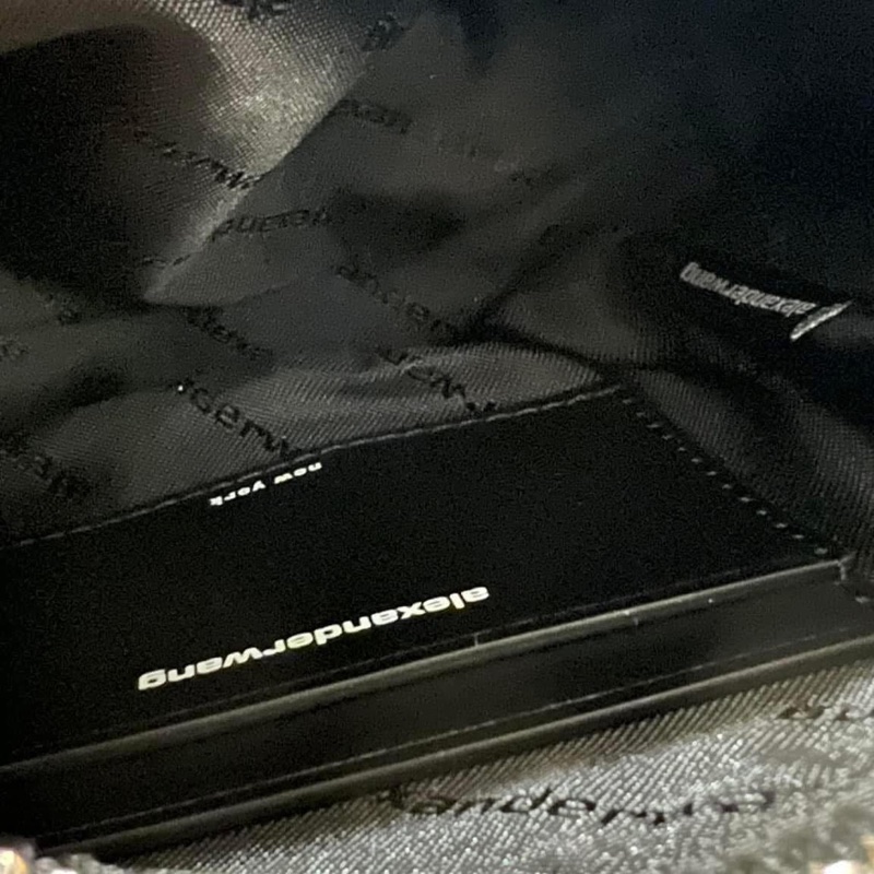 Alexander Wang 經典鑽包-14