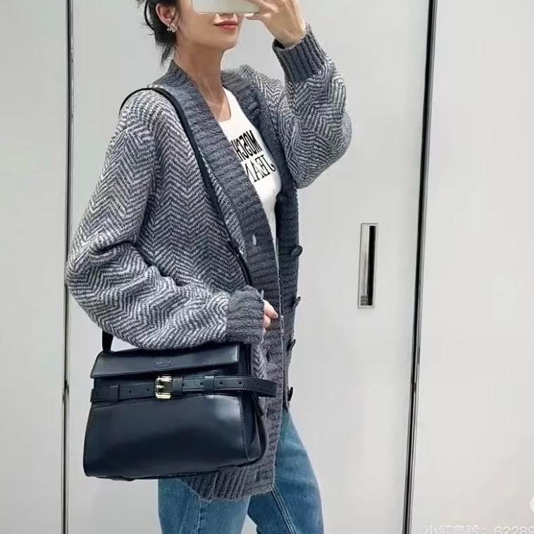 MOSCHINO Tie Me 腰帶包-5