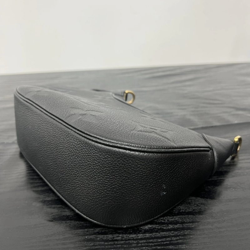 LV Bagatelle全皮壓花肩背斜背牛角包 芯片款 24*18*7 98新配件塵袋-2