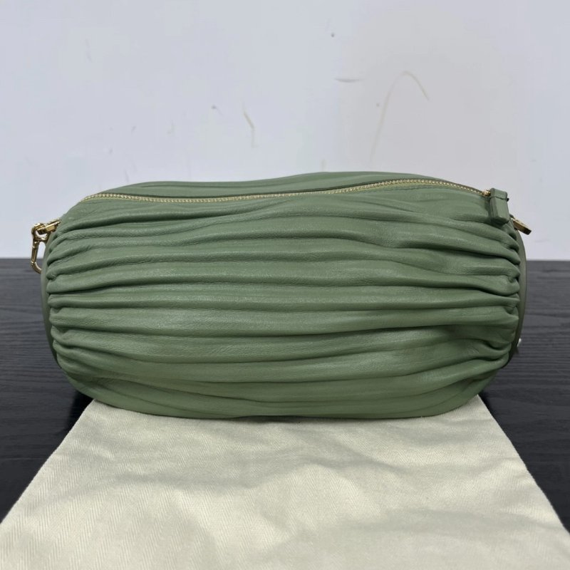 LOEWE Pouch系列 Bracelet皺摺燈籠包迷迭香綠肩背斜背包 25*10*10 98新配件塵袋-5