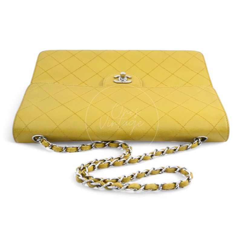 [Pre-owned] Chanel Lime Caviar Classic Jumbo Single Flap Bag-23