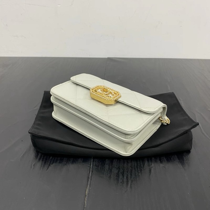 CHANEL 23C灰色金扣鑲鑽菱格紋肩背斜背包 15*11*4.5 98新配件盒子塵袋購證-2