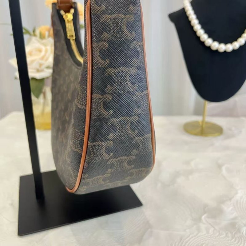 Celine AVA 經典老花腋下包 99新 23*19*7 配件防塵袋-4