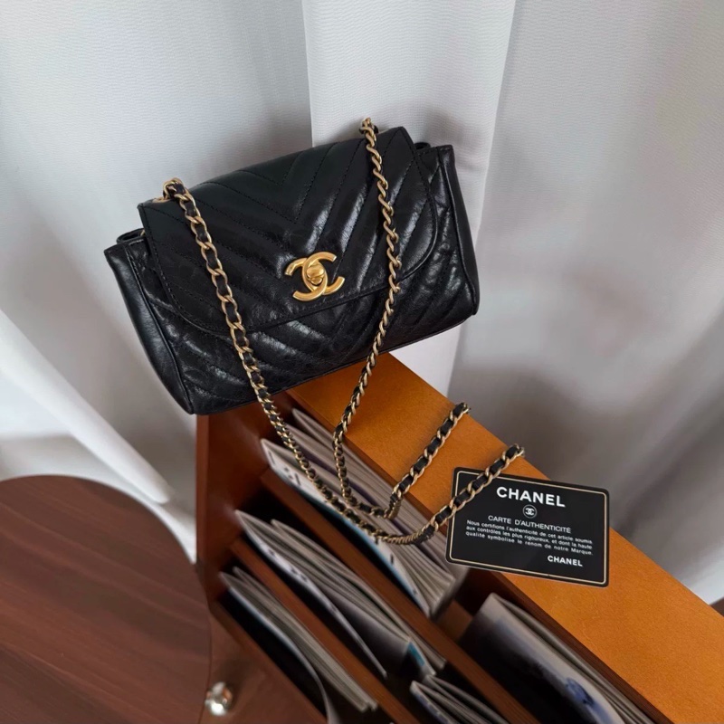 🈶保卡購證🤩Chanel黑金油蠟皮倒v紋口蓋方胖子手提單肩斜挎包-10