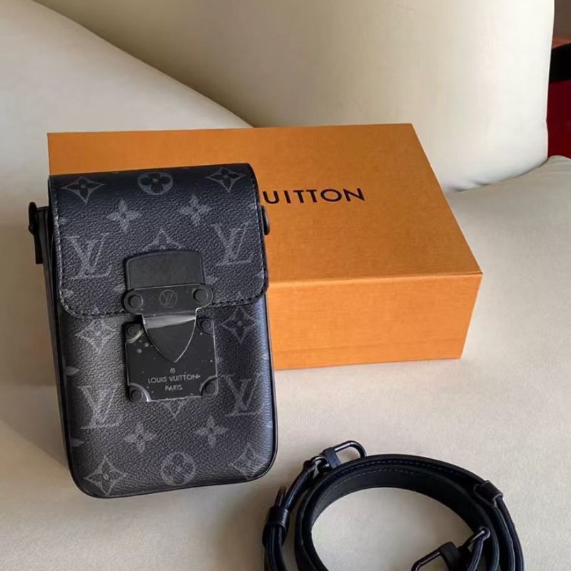LV S-Lock 黑老花 斜背包芯片款 全新 配件塵袋盒子購證-1