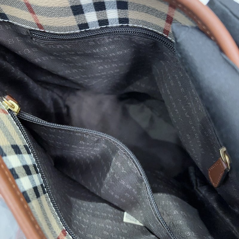 Burberry 戰馬格紋水桶單肩包 熱門款 中古包 很新 配件塵袋-2