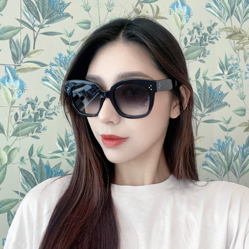 Celine 復古太陽眼鏡 全新全配-0