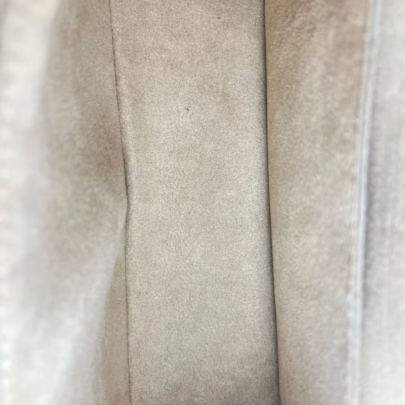LV BUCI 奶白色水波紋 法棍包 芯片款 99新 24.5*15.5*9 配件塵袋-2