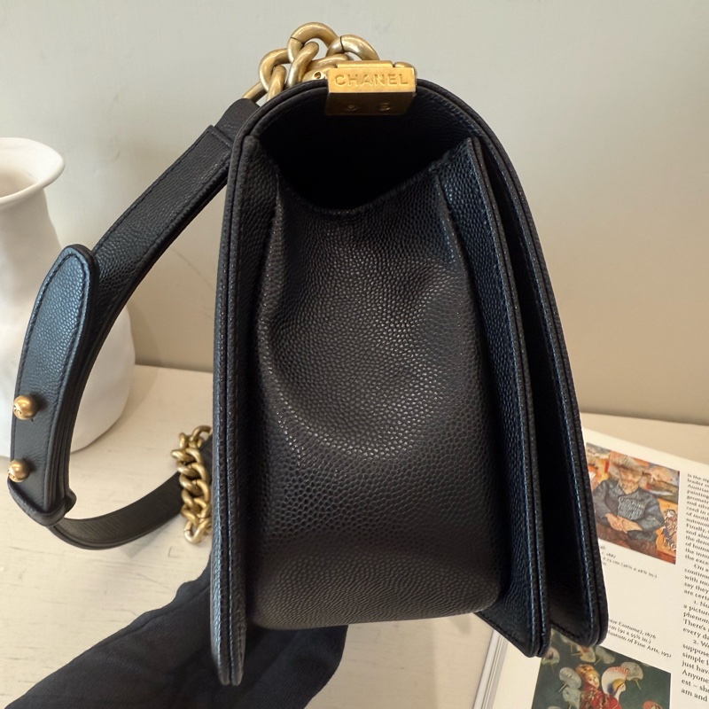 CHANEL BOY黑金-6