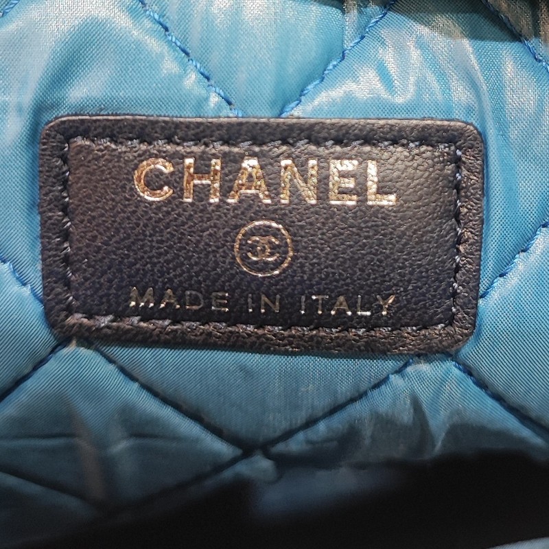 Chanel Clutch-10