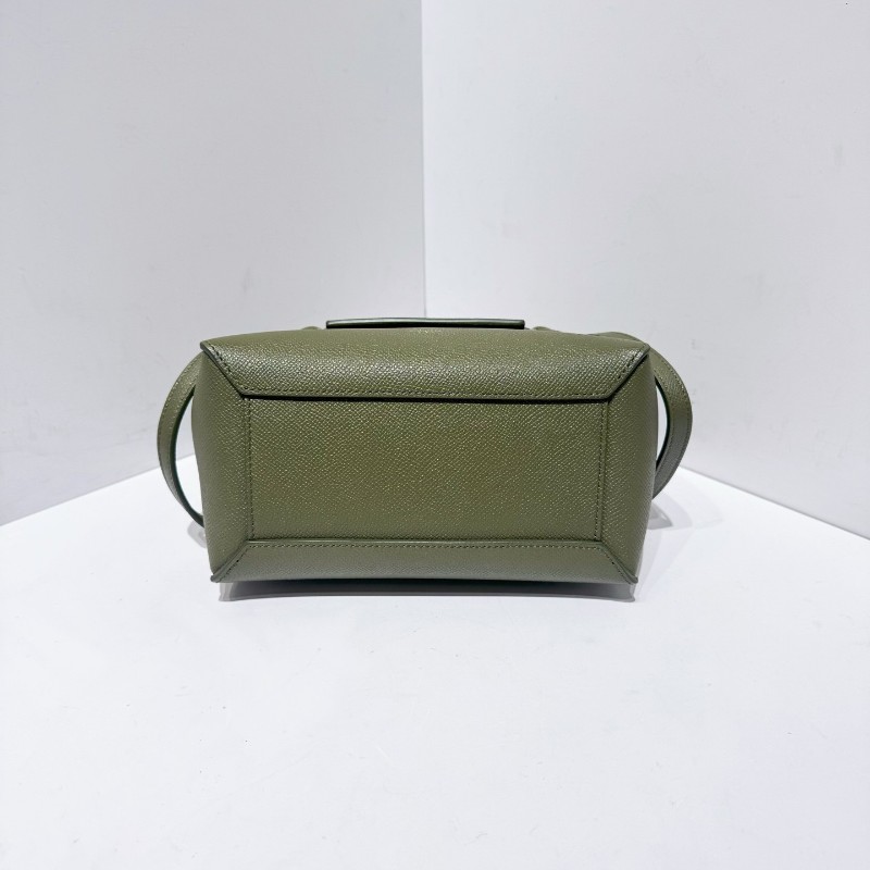 Celine 新標鯰魚nano墨綠色荔枝紋牛皮搭配金色五金 手提包 肩背包-5